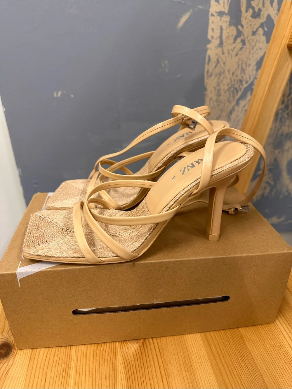 Zara minimalist strappy